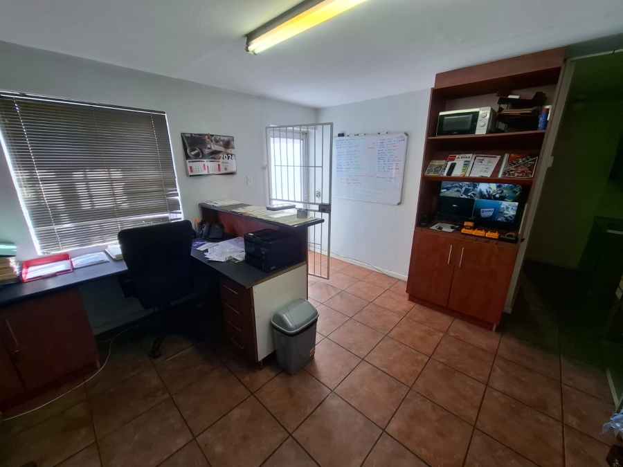 To Let Commercial Property for Rent in Stikland Industrial Western Cape
